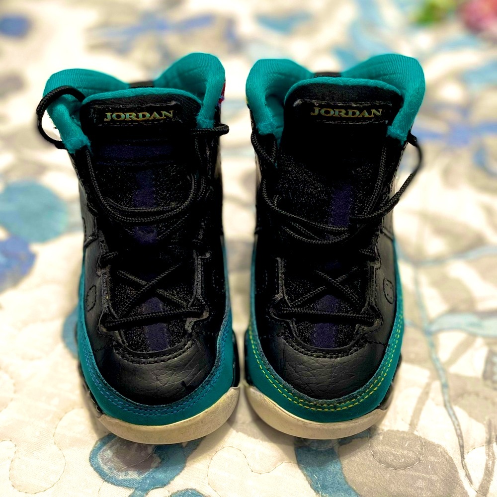 Jordan Black Multi Color High-Top Sneakers Toddler Size 8